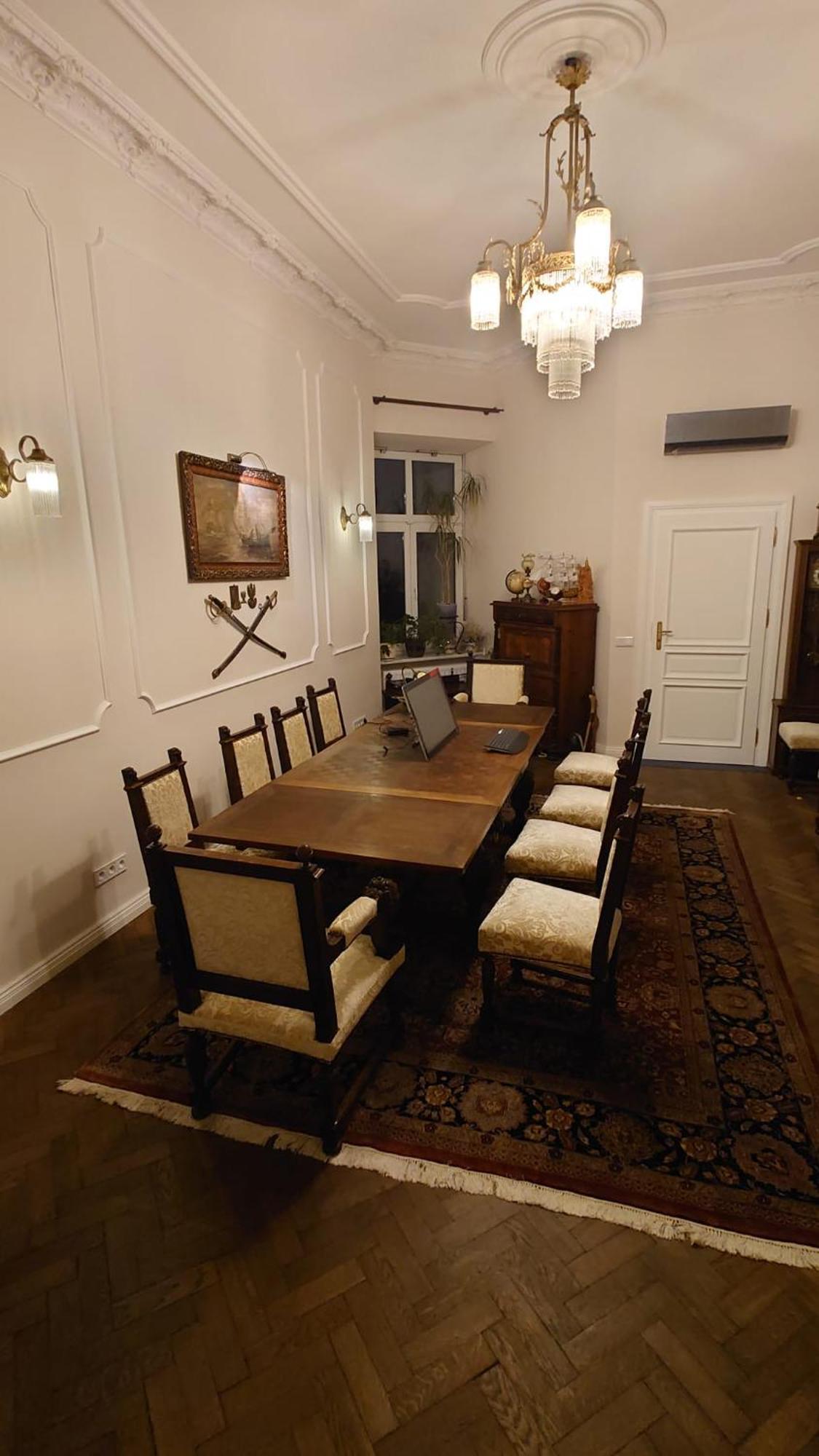 Premium Apartment In Parisian Style In The Heart Of Old Красков Екстериор снимка